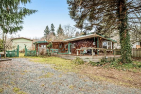 Whidbey Cottage on Holmes Harbor